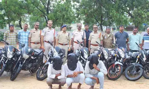 నాగర్‌కర్నూల్ జిల్లాలో బైక్ చోరీల ముఠా అరెస్ట్