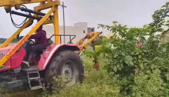 బహదూర్గూడలో ఉద్రిక్తత.. 650 ఎకరాల భూములకు హైడ్రా ఫెన్సింగ్ బహదూర్గూడలో ఉద్రిక్తత.. 650 ఎకరాల భూములకు హైడ్రా ఫెన్సింగ్