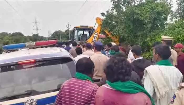 రణరంగంగా బహదూర్గూడ..! రణరంగంగా బహదూర్గూడ..!