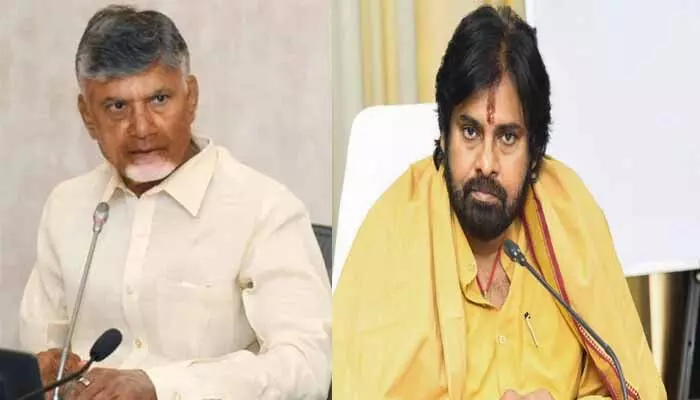 మత్స్యకారుల మృతిపై సీఎం చంద్రబాబు, మంత్రులు దిగ్భ్రాంతి : కలెక్టర్కు ఆదేశాలు మత్స్యకారుల మృతిపై సీఎం చంద్రబాబు, మంత్రులు దిగ్భ్రాంతి : కలెక్టర్కు ఆదేశాలు