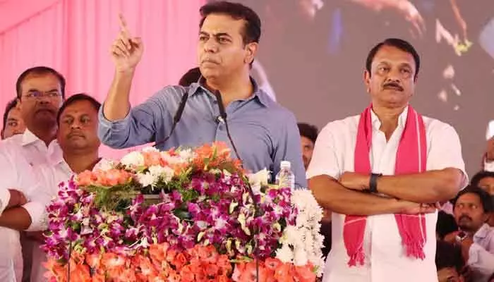ఫ్యూచర్ సిటీల పేరిట భూదందా: కేటీఆర్ ఫ్యూచర్ సిటీల పేరిట భూదందా: కేటీఆర్