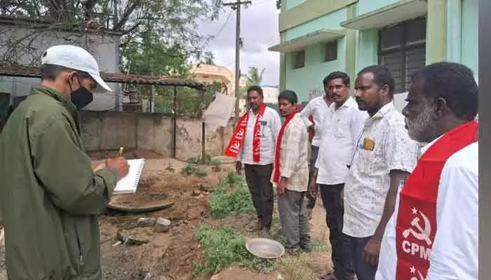 శిథిలావస్థలో మక్తల్ ఏరియా హాస్పిటల్ : సి.ఆర్. గోవింద్రాజ్ శిథిలావస్థలో మక్తల్ ఏరియా హాస్పిటల్ : సి.ఆర్. గోవింద్రాజ్