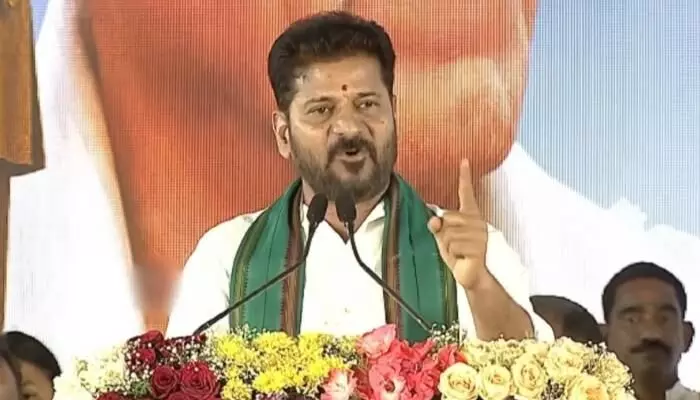 అధికారంలోకి వచ్చిన ఏడాదిలోనే 70వేల ఉద్యోగాలిచ్చాం: సీఎం రేవంత్ రెడ్డి అధికారంలోకి వచ్చిన ఏడాదిలోనే 70వేల ఉద్యోగాలిచ్చాం: సీఎం రేవంత్ రెడ్డి