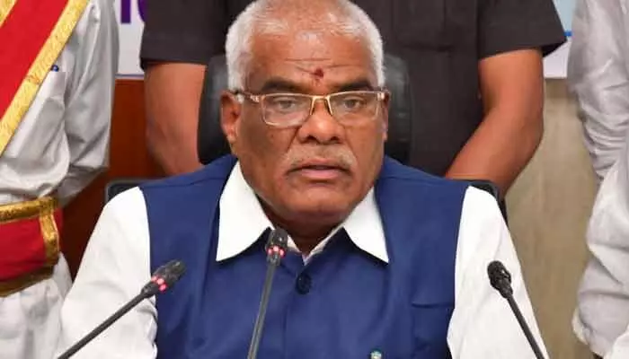 మానవీయ కోణంలో ఎస్సీ, ఎస్టీల సమస్యలను పరిష్కరించాలి: ఎస్సీ, ఎస్టీ కమిషన్ చైర్మన్ మానవీయ కోణంలో ఎస్సీ, ఎస్టీల సమస్యలను పరిష్కరించాలి: ఎస్సీ, ఎస్టీ కమిషన్ చైర్మన్