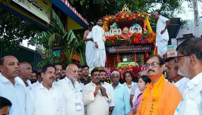 శోభాయమానంగా పూరీ జగన్నాథుని రథయాత్ర శోభాయమానంగా పూరీ జగన్నాథుని రథయాత్ర