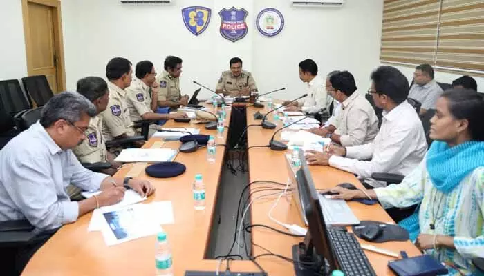 పోలీస్ రిక్రూట్మెంట్ ప్రక్రియ పారదర్శకంగా కొనసాగించాలి : డీజీపీ సీవీ ఆనంద్ పోలీస్ రిక్రూట్మెంట్ ప్రక్రియ పారదర్శకంగా కొనసాగించాలి : డీజీపీ సీవీ ఆనంద్