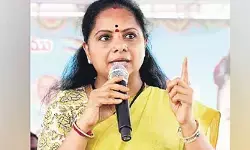 సింగరేణి కార్మికులకు అన్యాయం జరుగుతుంటే కాంగ్రెస్ ఎమ్మెల్యేలు ఏం చేస్తున్నారు?: కవిత సింగరేణి కార్మికులకు అన్యాయం జరుగుతుంటే కాంగ్రెస్ ఎమ్మెల్యేలు ఏం చేస్తున్నారు?: కవిత