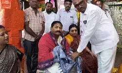 కొండగట్టు ఆంజనేయుని సన్నిధిలో మాజీ ఎన్నికల కమిషనర్ పార్థసారథి కొండగట్టు ఆంజనేయుని సన్నిధిలో మాజీ ఎన్నికల కమిషనర్ పార్థసారథి