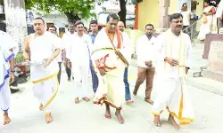 ధర్మపురి క్షేత్రంలో చేపట్టిన వరుణ యాగంలో పాల్గొన్న మంత్రి అడ్లూరి.. ధర్మపురి క్షేత్రంలో చేపట్టిన వరుణ యాగంలో పాల్గొన్న మంత్రి అడ్లూరి..