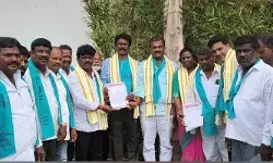 సీఎం హామీలు వెంటనే అమలు చేయాలి : డా. చీమ శ్రీనివాస్ సీఎం హామీలు వెంటనే అమలు చేయాలి : డా. చీమ శ్రీనివాస్