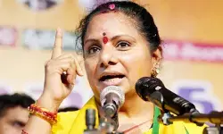 బీఆర్ఎస్, కాంగ్రెస్ గత చరిత్రనే తవ్వుతున్నాయి.. ప్రజా సమస్యలను పట్టించుకోవడం లేదు: కవిత బీఆర్ఎస్, కాంగ్రెస్ గత చరిత్రనే తవ్వుతున్నాయి.. ప్రజా సమస్యలను పట్టించుకోవడం లేదు: కవిత