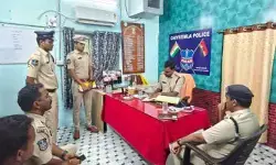 చివ్వెంల పోలీస్స్టేషన్ను ఆకస్మికంగా తనిఖీ చేసిన జిల్లా ఎస్పీ నరసింహ చివ్వెంల పోలీస్స్టేషన్ను ఆకస్మికంగా తనిఖీ చేసిన జిల్లా ఎస్పీ నరసింహ