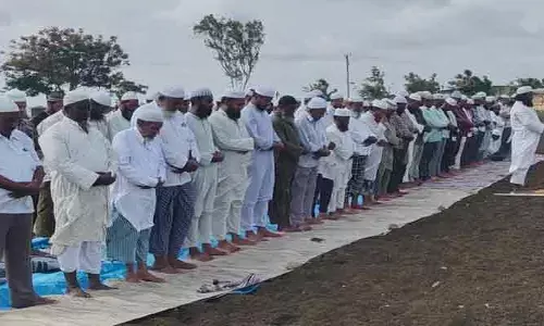 మానోపాడులో వరుణుడి కోసం ముస్లింల ప్రత్యేక నమాజ్