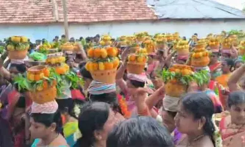 అమ్మా బైలెల్లి నాదో... అంటూ మార్మోగిన భిక్కనూరు