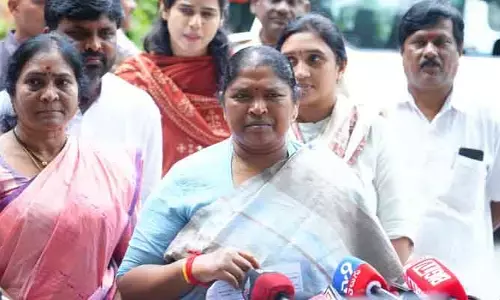 మనుబోతులగూడెం ఘటనపై మంత్రి సీతక్క సీరియస్