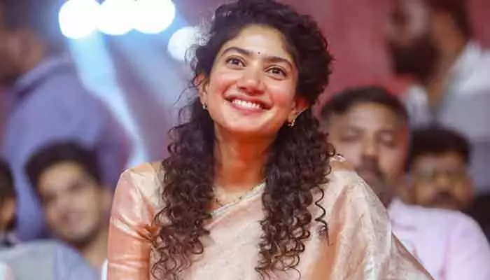 సీతమ్మ పాత్రను పోషించే అదృష్టం నాకు లభించడం నా పూర్వ జన్మ సుకృతం: సాయి పల్లవి సీతమ్మ పాత్రను పోషించే అదృష్టం నాకు లభించడం నా పూర్వ జన్మ సుకృతం: సాయి పల్లవి