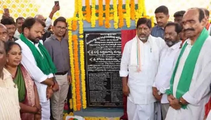 ప్రజా సంక్షేమమే ప్రభుత్వ లక్ష్యం.. ప్రతి గ్రామానికి అభివృద్ధి ఫలాలు చేరవేస్తా ప్రజా సంక్షేమమే ప్రభుత్వ లక్ష్యం.. ప్రతి గ్రామానికి అభివృద్ధి ఫలాలు చేరవేస్తా