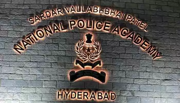జాతీయ పోలీస్ అకాడమీలో లైంగిక వేధింపులు : ట్రైనీ ఐపీఎస్పై కేసు నమోదు జాతీయ పోలీస్ అకాడమీలో లైంగిక వేధింపులు : ట్రైనీ ఐపీఎస్పై కేసు నమోదు