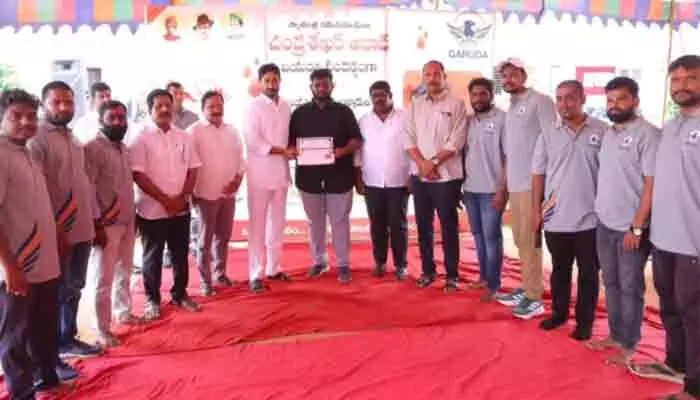 బాధితులకు అపన్న హస్తం అందించాలి: ఎమ్మెల్యే జైవీర్ రెడ్డి బాధితులకు అపన్న హస్తం అందించాలి: ఎమ్మెల్యే జైవీర్ రెడ్డి