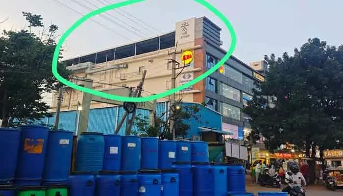 చింతలకుంటలో అక్రమ నిర్మాణం.. చింతలకుంటలో అక్రమ నిర్మాణం..