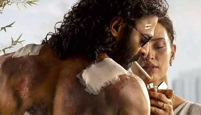 ప్రభాస్ స్పిరిట్ లో ఇంటర్వెల్ ట్విస్ట్..గూస్ బంప్స్ రావాల్సిందే? ప్రభాస్ స్పిరిట్ లో ఇంటర్వెల్ ట్విస్ట్..గూస్ బంప్స్ రావాల్సిందే?