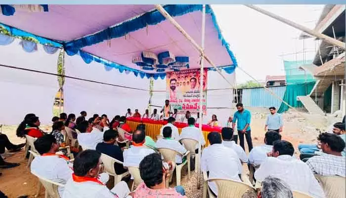 మేడిపల్లి, పీర్జాదిగూడ కాంగ్రెస్లో కోల్డ్ వార్..! మేడిపల్లి, పీర్జాదిగూడ కాంగ్రెస్లో కోల్డ్ వార్..!