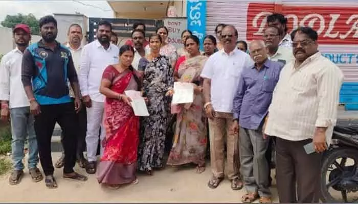 సంతోష్ నగర్లో ఘరాణా మోసం... సంతోష్ నగర్లో ఘరాణా మోసం...