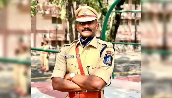 అపుడు స్ఫూర్తిగా నిలిచి.. ఇపుడు తోటి ట్రైనీ ఐపీఎస్పై లైంగిక వేధింపులు అపుడు స్ఫూర్తిగా నిలిచి.. ఇపుడు తోటి ట్రైనీ ఐపీఎస్పై లైంగిక వేధింపులు