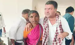 పొలం రిజిస్ట్రేషన్ చేయించుకుని పట్టించుకోని కొడుకులు.. న్యాయం కోసం అధికారులను ఆశ్రయించిన తల్లిదండ్రులు పొలం రిజిస్ట్రేషన్ చేయించుకుని పట్టించుకోని కొడుకులు.. న్యాయం కోసం అధికారులను ఆశ్రయించిన తల్లిదండ్రులు