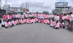 దేవాదుల నీళ్లు ఇవ్వాలని బీఆర్ఎస్ ధర్నా దేవాదుల నీళ్లు ఇవ్వాలని బీఆర్ఎస్ ధర్నా