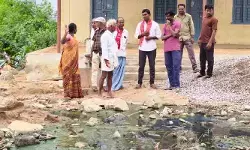 అంబేద్కర్ భవనం ఎదుట మురుగునీరు తొలగించాలి.. అంబేద్కర్ భవనం ఎదుట మురుగునీరు తొలగించాలి..