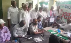 బినామీ పేరుతో వీఆర్ఏ విధులా?.. సమగ్ర విచారణ చేపట్టాలి బినామీ పేరుతో వీఆర్ఏ విధులా?.. సమగ్ర విచారణ చేపట్టాలి
