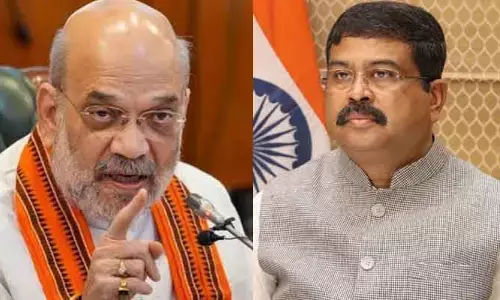 అమిత్ షాతో ధర్మేంద్ర ప్రధాన్ అత్యవసర భేటీ: ఏం జరగబోతోందని టెన్షన్.. టెన్షన్!