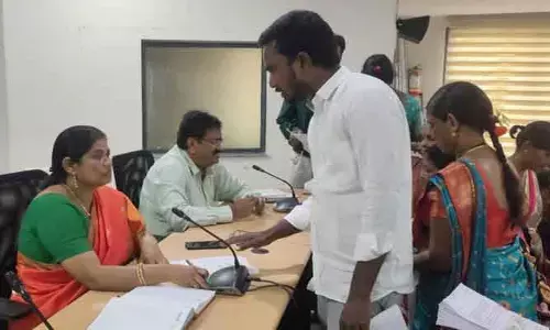 అసాంఘిక కార్యకలాపాలకు అడ్డాగా క్యాంపు ఆఫీసు.. ప్రజావాణిలో బీజేపీ నేత ఫిర్యాదు