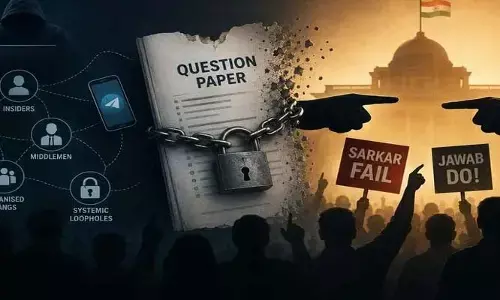 ప్రశ్నించొద్దు... భక్తుడిగా ఉండాలి!