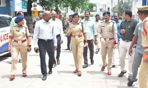 వరంగల్ యం.జి.యం ను సందర్శించిన సీపీ..