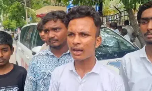 ప్రభుత్వ జూనియర్ కాలేజీ ప్రిన్సిపల్‌పై పోలీసులకు విద్యార్థుల ఫిర్యాదు