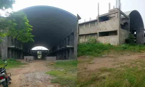 అనాలోచిత నిర్ణయాలతో ప్రజాధనం వృథా..?