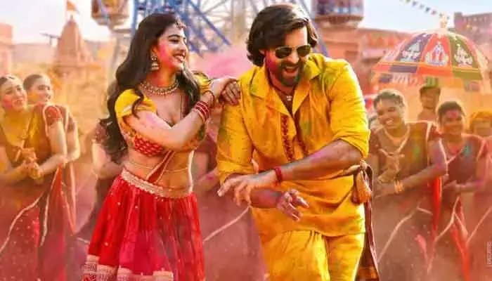 ‘కొరియన్ కనకరాజు’ నుంచి మాస్ సాంగ్ విడుదల.. సోషల్ మీడియాను షేక్ చేస్తున్న వీడియో ‘కొరియన్ కనకరాజు’ నుంచి మాస్ సాంగ్ విడుదల.. సోషల్ మీడియాను షేక్ చేస్తున్న వీడియో