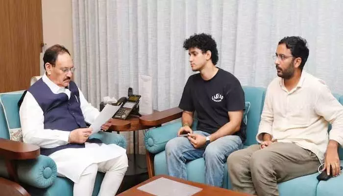 కేంద్రమంత్రి జేపీ నడ్డాతో సీజేపీ నేతల భేటీ.. 10 నిమిషాల పాటు చర్చ కేంద్రమంత్రి జేపీ నడ్డాతో సీజేపీ నేతల భేటీ.. 10 నిమిషాల పాటు చర్చ