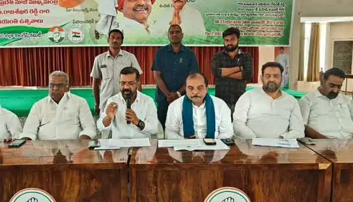 ప్రతి అర్హత కలిగిన ఓటును కాపాడటమే లక్ష్యం: ఎమ్మెల్యే నాయిని ప్రతి అర్హత కలిగిన ఓటును కాపాడటమే లక్ష్యం: ఎమ్మెల్యే నాయిని