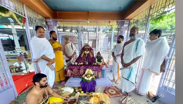 ఓ వరుణ దేవా కరుణించూ... ఓ వరుణ దేవా కరుణించూ...