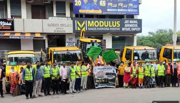 లెగసీ వ్యర్థాల తొలగింపునకు ‘బియాండ్ రొటీన్ - ఎక్స్ట్రా అవర్ సర్వీస్’ లెగసీ వ్యర్థాల తొలగింపునకు ‘బియాండ్ రొటీన్ - ఎక్స్ట్రా అవర్ సర్వీస్’