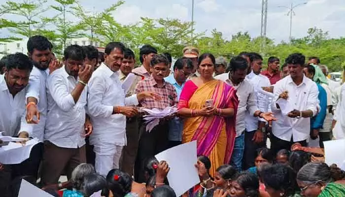 ప్రజల ప్రాణాలు ముఖ్యం.. కంపెనీ కాదు ప్రజల ప్రాణాలు ముఖ్యం.. కంపెనీ కాదు