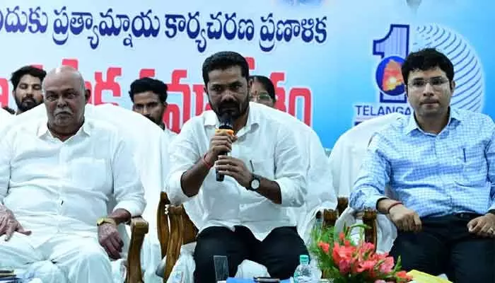 రైతులు, ప్రజల రక్షణే ప్రభుత్వ ప్రధాన లక్ష్యం రైతులు, ప్రజల రక్షణే ప్రభుత్వ ప్రధాన లక్ష్యం