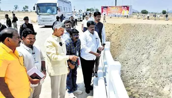 రాయలసీమకు జలకళ! రాయలసీమకు జలకళ!