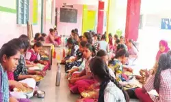ప్రభుత్వ నిధులు సారడు.. ఖర్చు బారెడు ప్రభుత్వ నిధులు సారడు.. ఖర్చు బారెడు