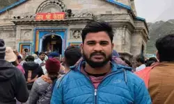 నవ్వుతూ సాగిన ప్రయాణంలో నూరేళ్ల విషాదం.. 25 రోజుల వ్యవధిలో ముగ్గురు బాల్య స్నేహితుల మృతి! నవ్వుతూ సాగిన ప్రయాణంలో నూరేళ్ల విషాదం.. 25 రోజుల వ్యవధిలో ముగ్గురు బాల్య స్నేహితుల మృతి!