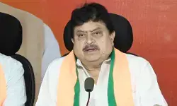 GHMC ఎన్నికల కోసమే ఇందిరమ్మ ఇండ్ల పేరుతో కాంగ్రెస్ కొత్త నాటకం: రామచందర్ రావు GHMC ఎన్నికల కోసమే ఇందిరమ్మ ఇండ్ల పేరుతో కాంగ్రెస్ కొత్త నాటకం: రామచందర్ రావు