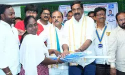 సేవా కార్యక్రమాలతో సమాజంలో వెలుగులు నింపాలి: ఎమ్మెల్యే సేవా కార్యక్రమాలతో సమాజంలో వెలుగులు నింపాలి: ఎమ్మెల్యే